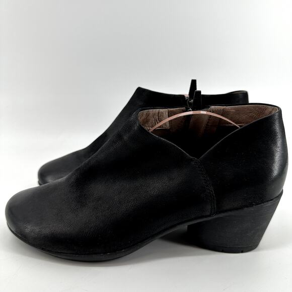 Dansko Raina Ankle Boots Low Cut Nubuck Leather Zip Up Almond Toe Black 6.5 - Picture 4 of 7